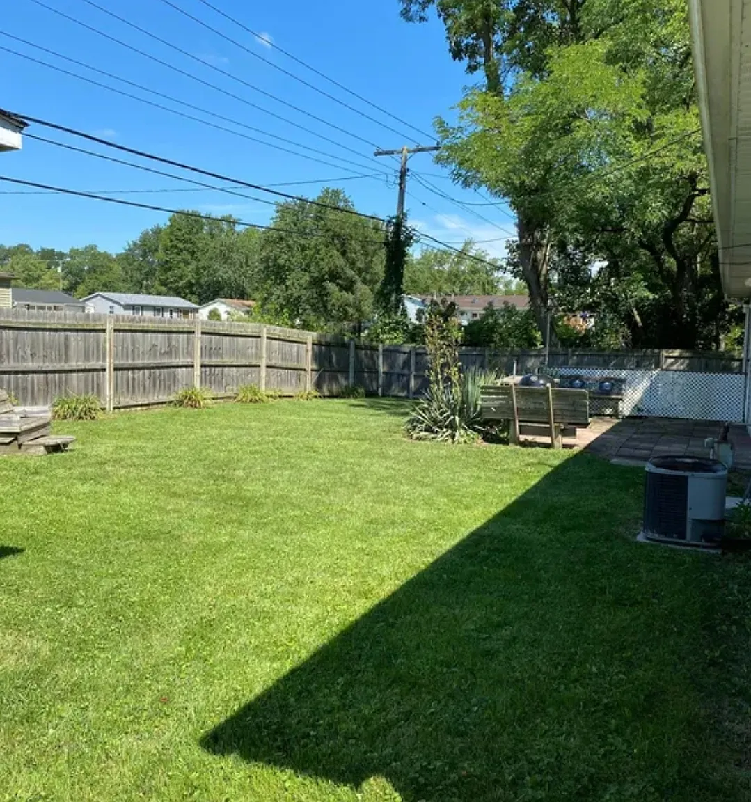 3 bed, 1.5 bath, 1200 sqft, $1,800 — Photo 3