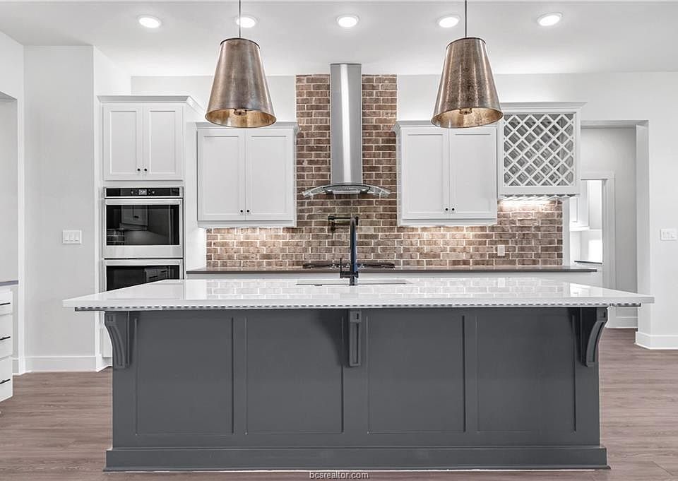 1st image of 3256 Rose Hill Ln