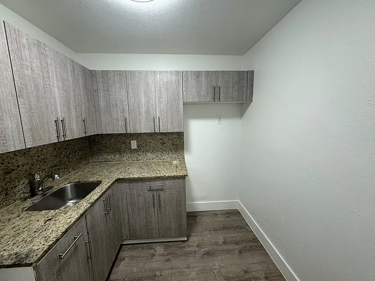 Fillmore Gardens LLC — Photo 23