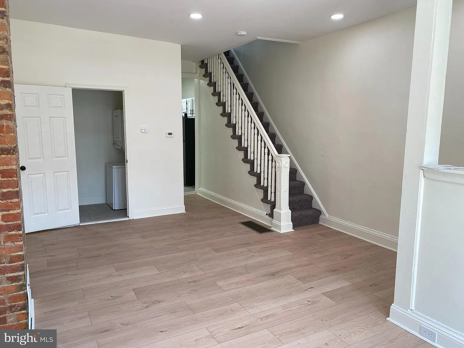 3 bed, 1.5 bath, 1104 sqft, $1,950 — Photo 3