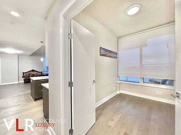 5th image of 655 W 41st Ave #601