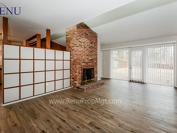 3rd image of 3080 Durwood Dr