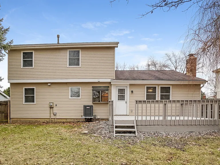 1658 Sandy Side Dr — Photo 18