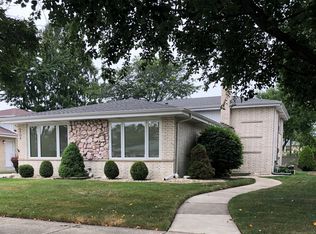 9204 S McVicker Ave, Oak Lawn, IL 60453