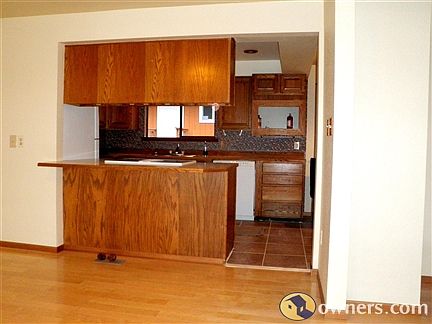 Passthrough kitchen from dining room
