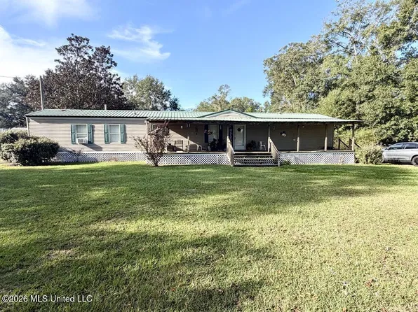 197 Ozona Rd, Carriere, MS 39426