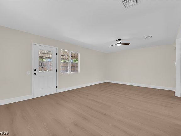 4th image of 4117 El Cederal Ave