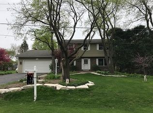583 South Dr, Algonquin, IL 60102