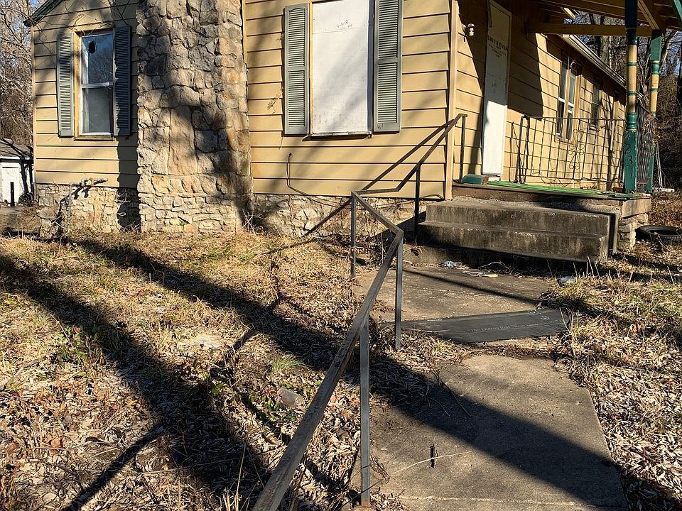 1st image of 4231 Park Ave