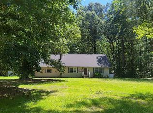 688 Oak Stump Rd, Elizabeth City, NC 27909