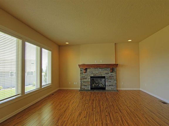5th image of 5503 S Oakridge Dr