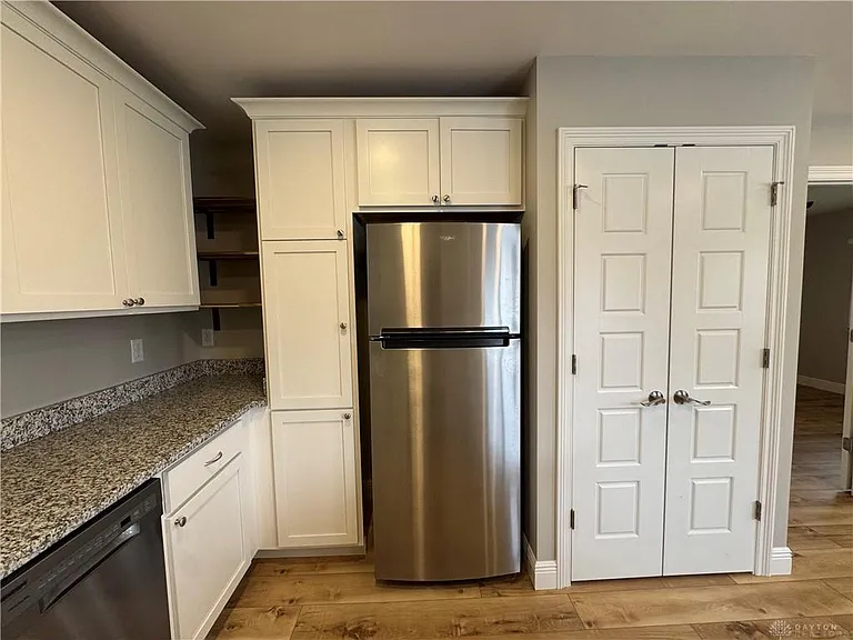 16 Chestnut St — Photo 9