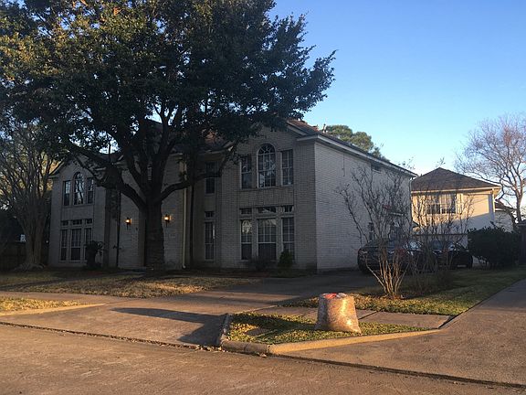 2nd image of 14138 Glasgow Pl