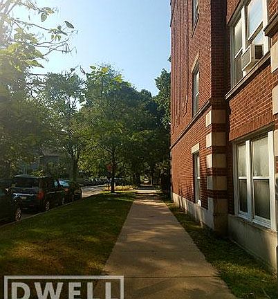 2nd image of 7102 N Damen Ave APT 3