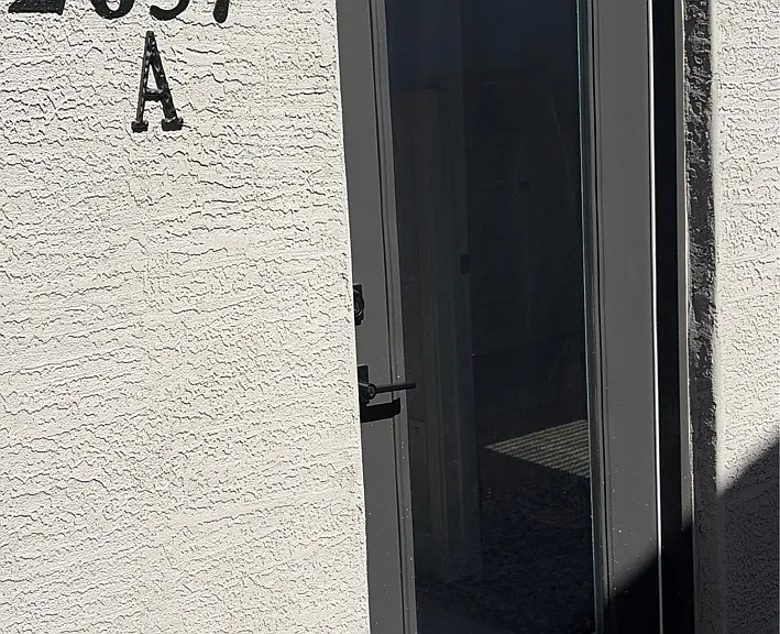 2057 E Orange St — Photo 2