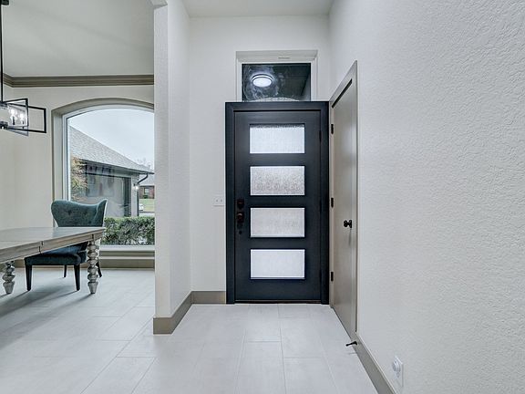 3rd image of 3616 Burlington Dr