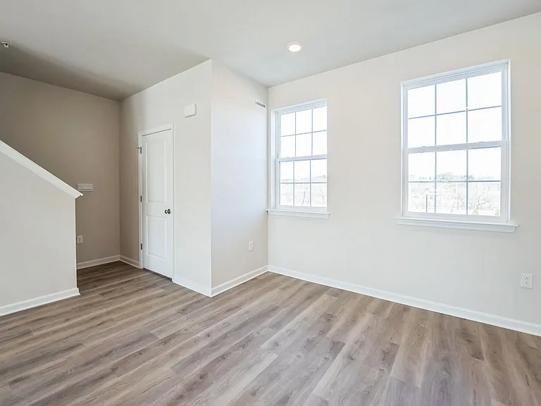 178 Bell Ct — Photo 18