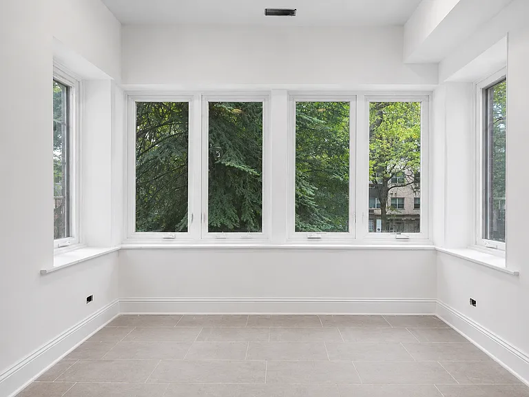 6914 N Sheridan Rd #2 — Photo 5
