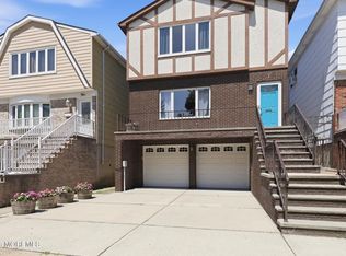 7 Gregg Lane, Bayonne, NJ 07002