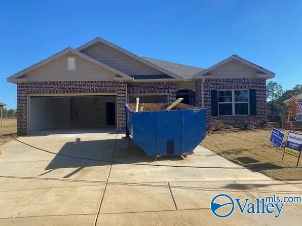 14090 New Castle Dr, Athens, AL 35613