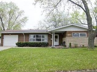 627 Travers Ave, Chicago Heights, IL 60411