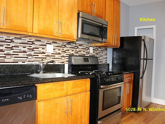 Kitchen 5028-3E N. Winthrop