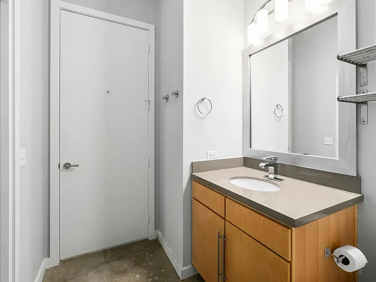 507 Sabine St #403 — Photo 19