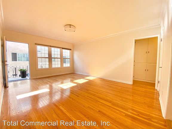 5th image of 1111 S Cochran Ave #2