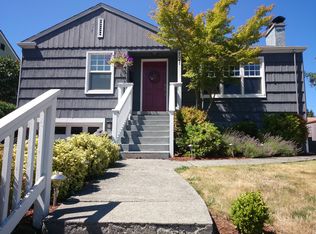 6041 37th Ave SW, Seattle, WA 98126