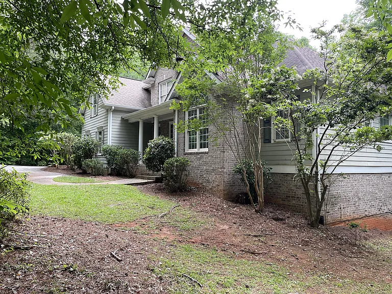 3910 S Barnett Shoals Rd — Photo 43