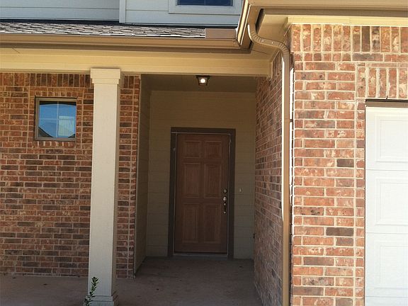 2nd image of 2138 Dove Crossing Dr