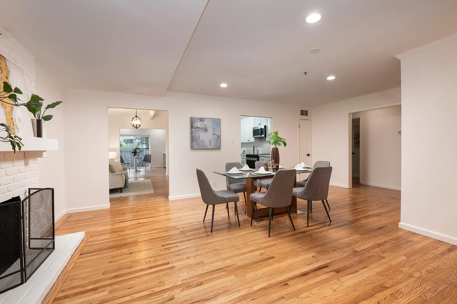 4 bed, 2031 sqft, $8,000 — Photo 3