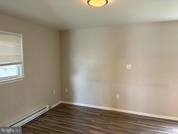 3rd image of 305 W 1st St