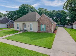5608 Tennyson Dr, Baton Rouge, LA 70817