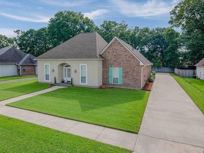 5608 Tennyson Dr, Baton Rouge, LA, 70817