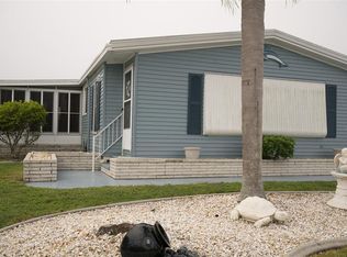530 La Playa Cir, North Port, FL 34287