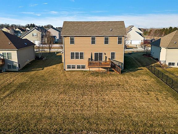 3rd image of 2204 Arrow Leaf Ln