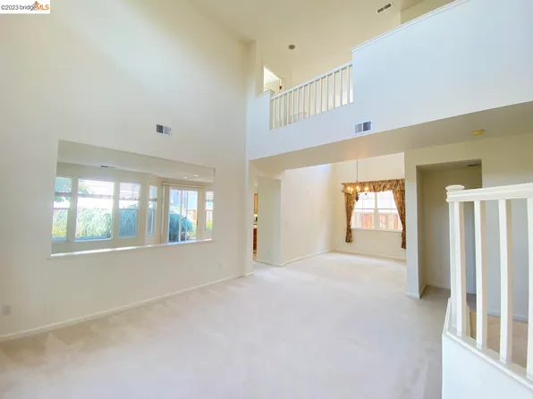 20874 Sherman Dr, Castro Valley, CA 94552