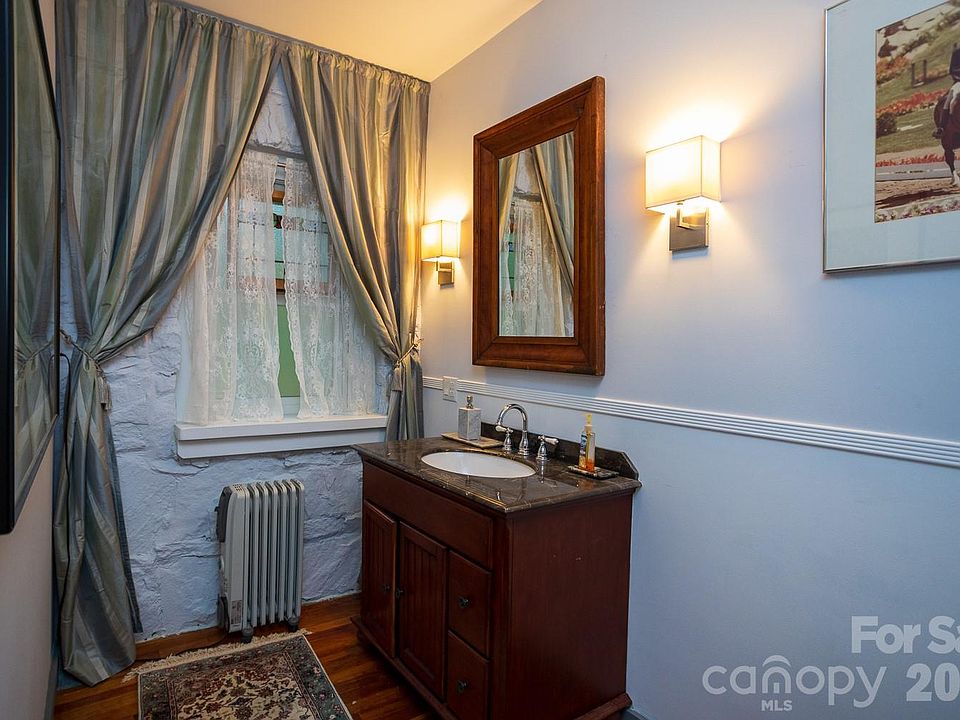 22nd image of 15 Chestnut St