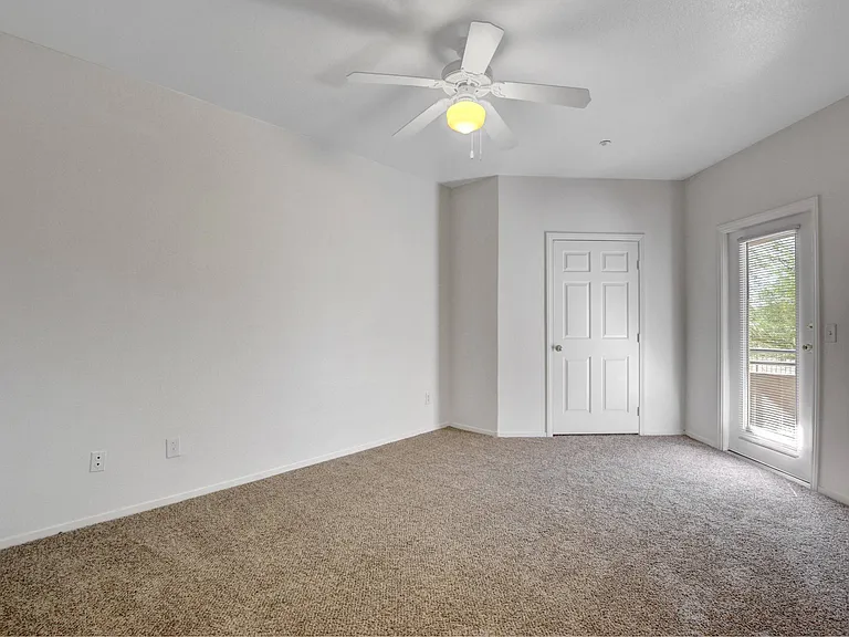 Aspen Peak Condominiums — Photo 44