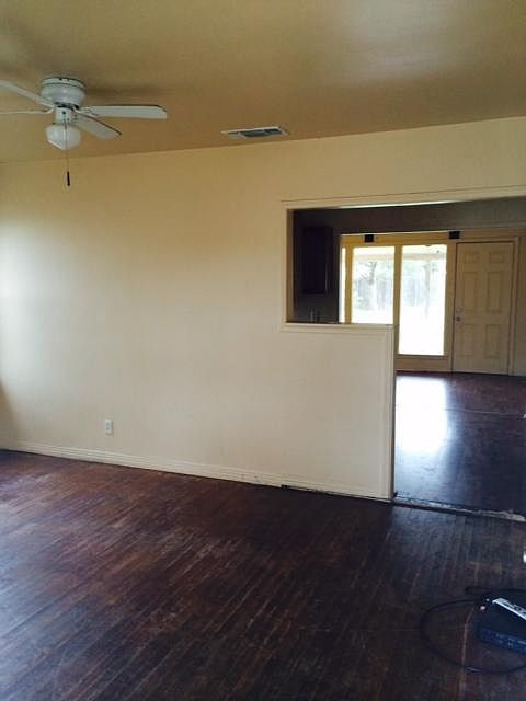 1st image of 1524 24th Pl
