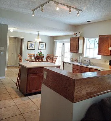 8995 Bensalem Dr — Photo 6
