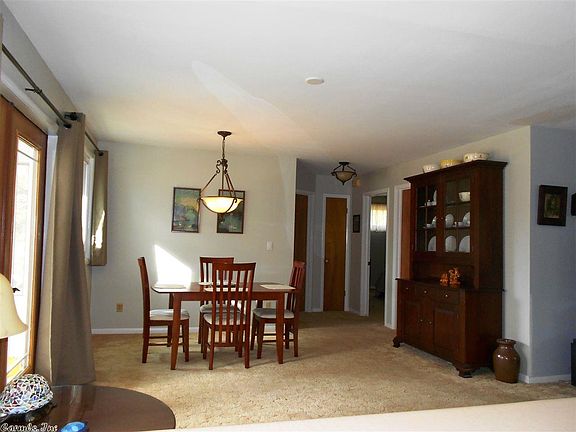4th image of 903 Eagle Ln