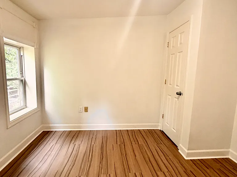 1011 Boyd St — Photo 9