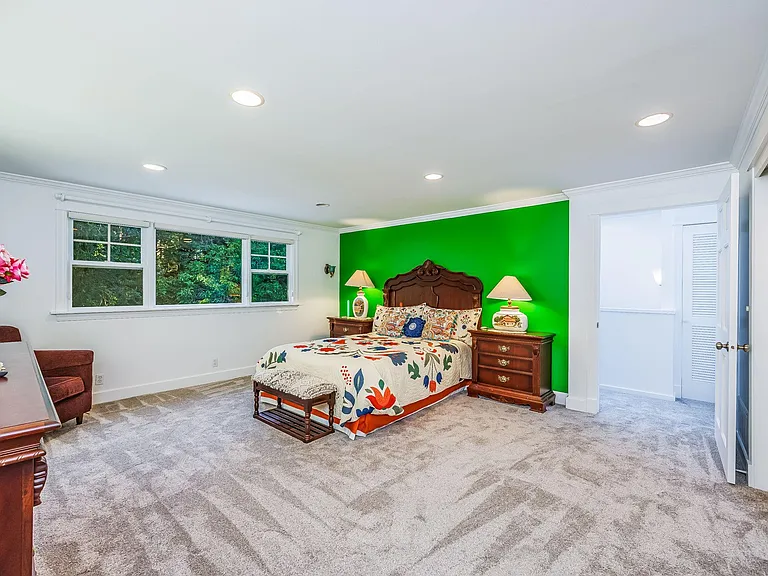 10648 NE 47th Pl — Photo 35