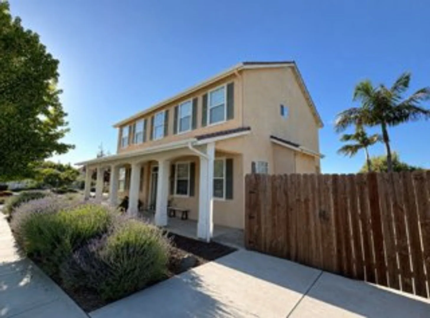 1410 Raseberry — Photo 3