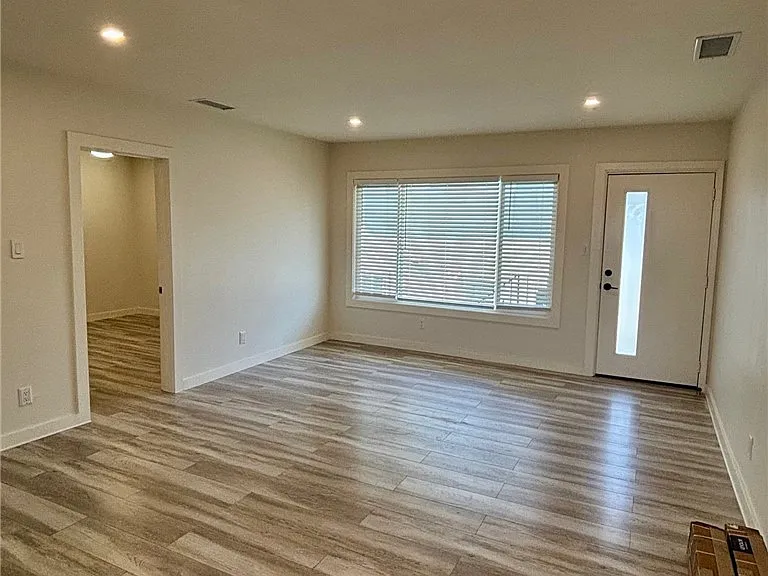 300 Maryland St #2 — Photo 2