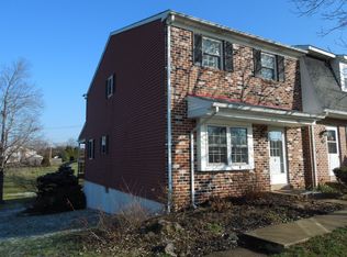 154 Hopewell Ln, Telford, PA 18969