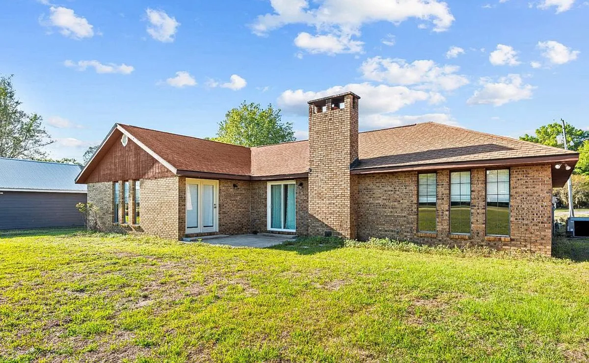 Building Photo - 225 NW Mallard Pl