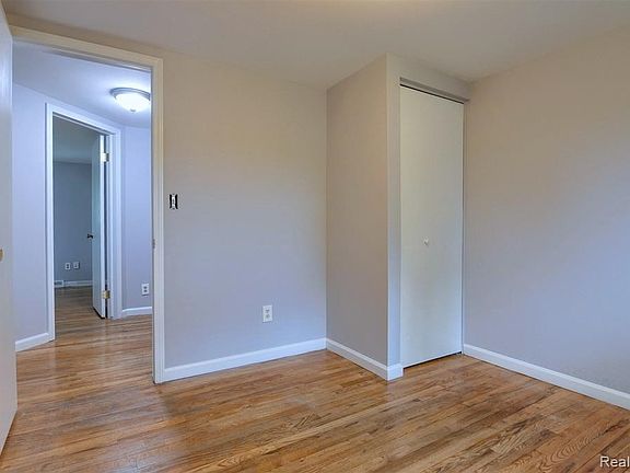 5th image of 348 Decca Dr